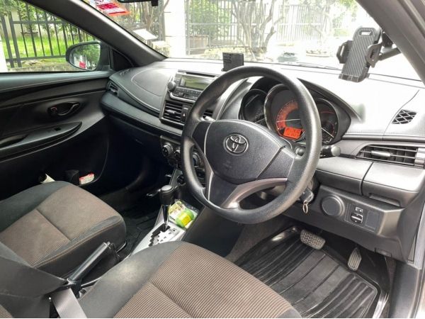 Toyota Yaris 1.2E Hatchback 2016 รูปที่ 3